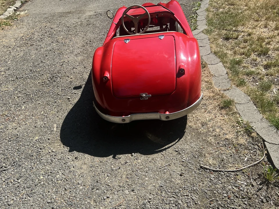 Jaguar XK120 - Image 9 of 17