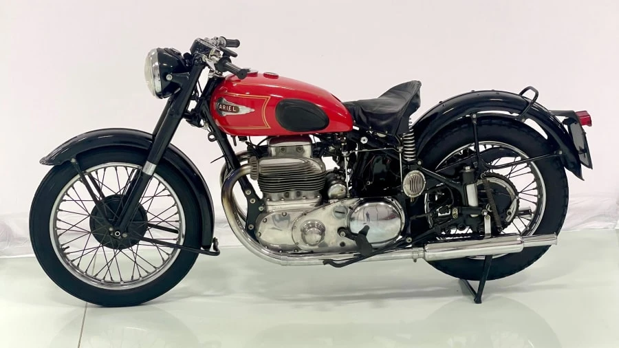 1951 Ariel Motorcycles - Image 2 of 4