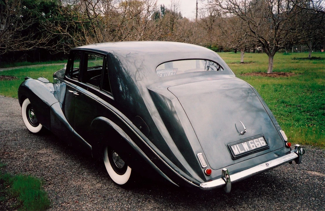1951 Bentley Mark VI - Image 2 of 2