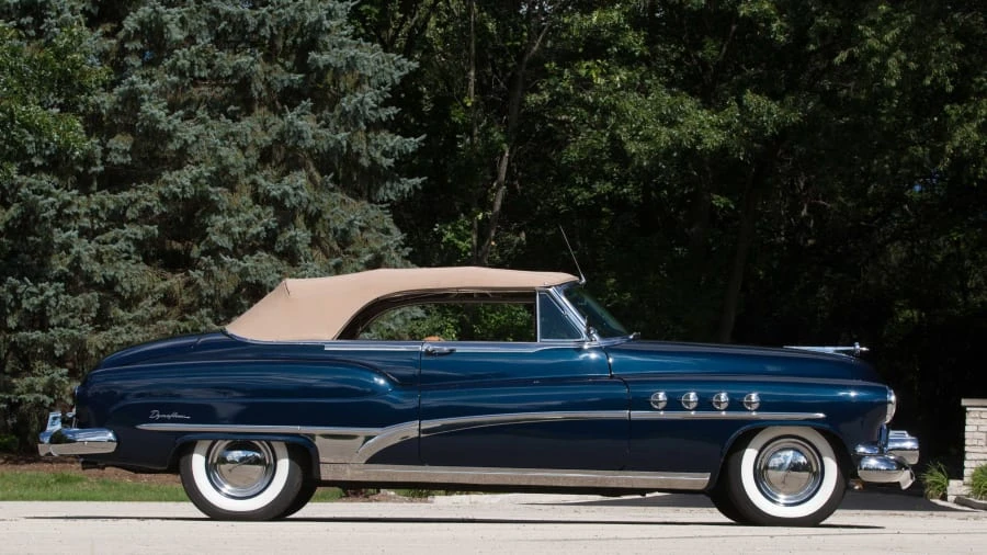 1951 Buick Roadmaster - Image 2 of 12