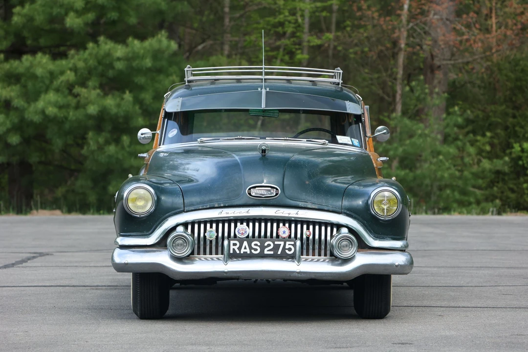 1951 Buick Roadmaster - Image 10 of 31