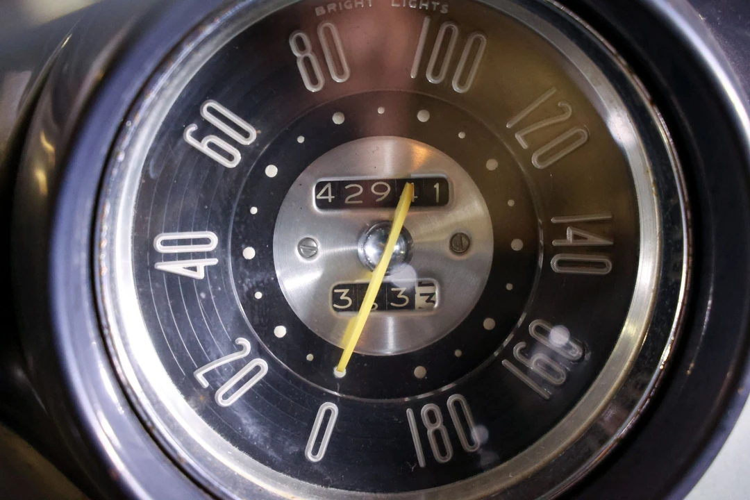 1951 Buick Roadmaster - Image 30 of 31