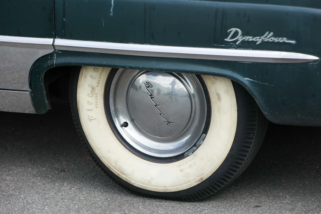 1951 Buick Roadmaster - Image 28 of 31