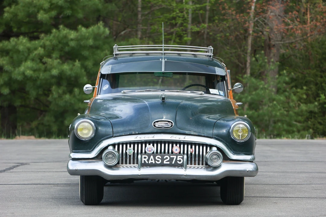 1951 Buick Roadmaster - Image 6 of 31