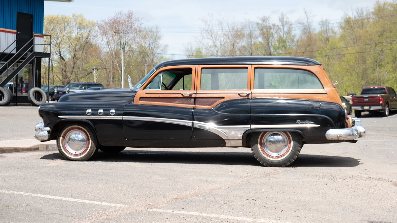 1951 Buick Super - Image 9 of 16