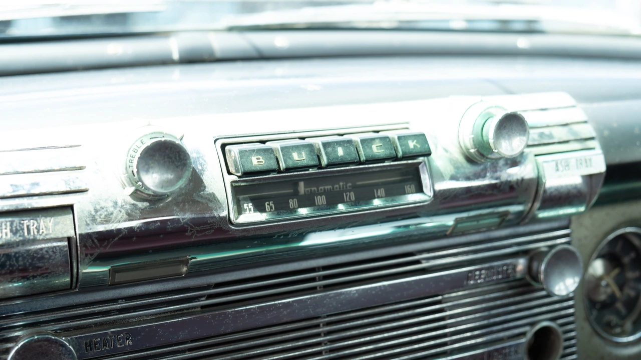 1951 Buick Super - Image 13 of 16