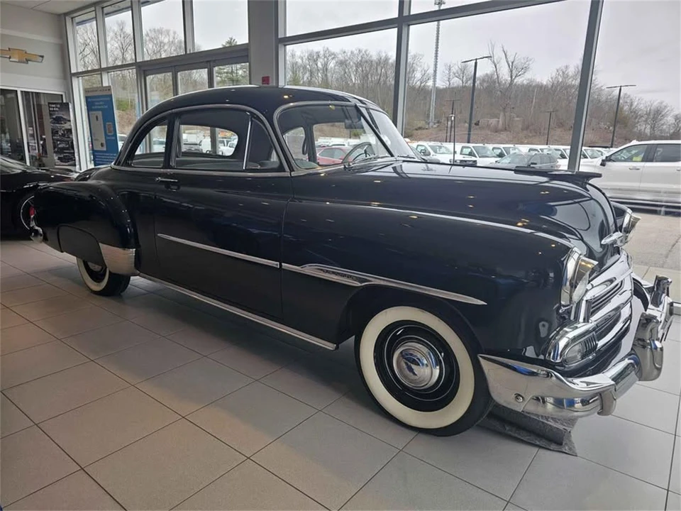 1951 Chevrolet Special & Deluxe & Fleetline - Image 10 of 31