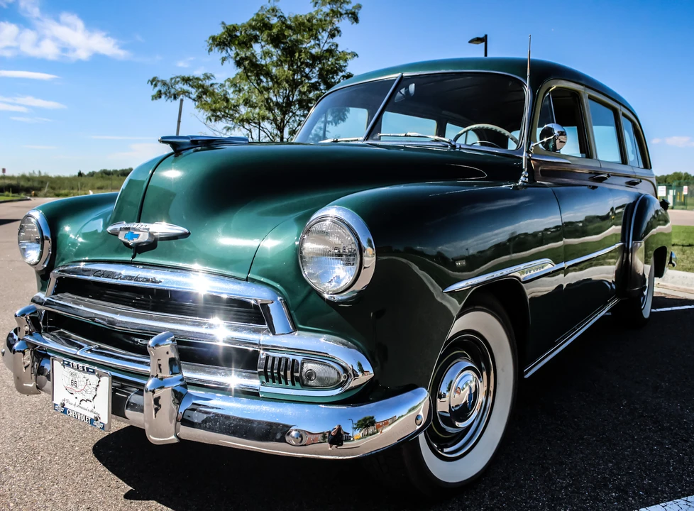 1951 Chevrolet Special & Deluxe & Fleetline - Image 2 of 31