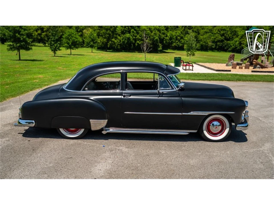 1951 Chevrolet Special & Deluxe & Fleetline - Image 20 of 31
