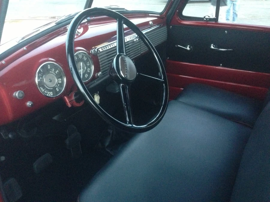 1951 Chevrolet Suburban 3rd Gen - Image 4 of 7