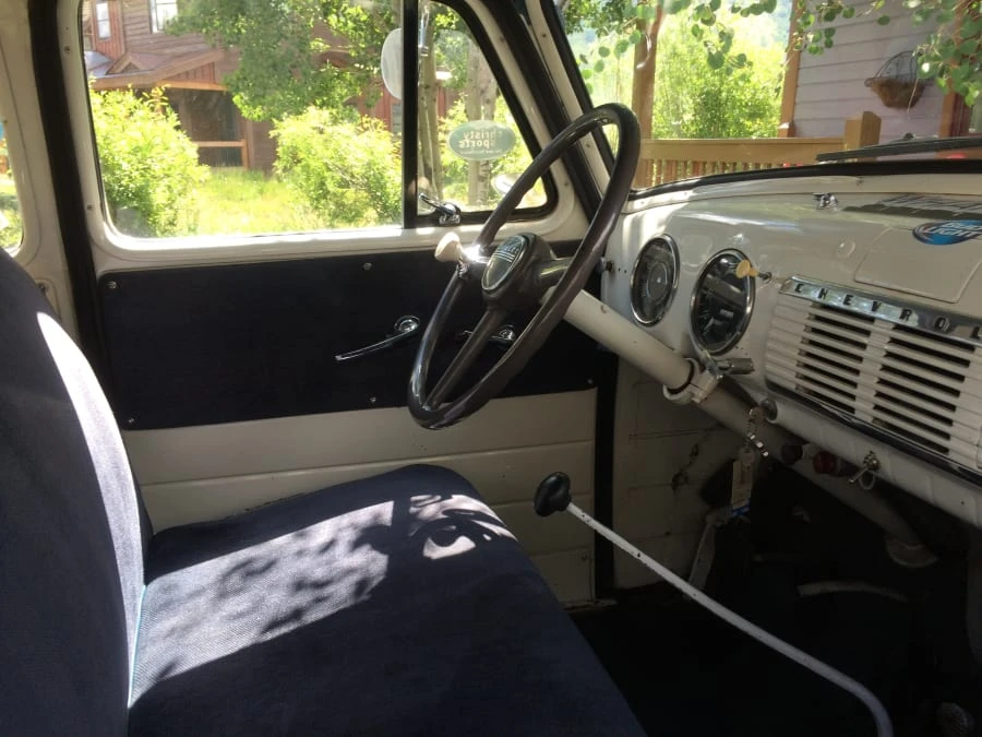 1951 Chevrolet Suburban 3rd Gen - Image 3 of 7