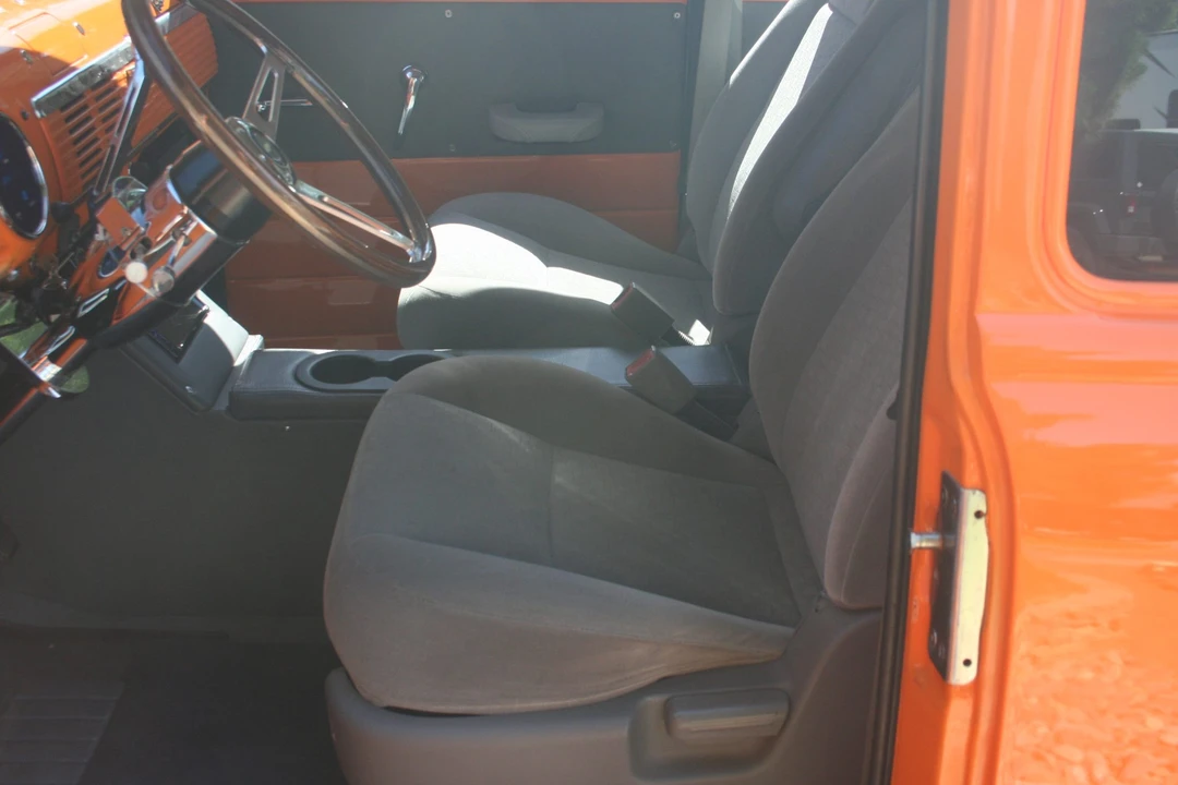1951 Chevrolet Suburban 3rd Gen - Image 27 of 31