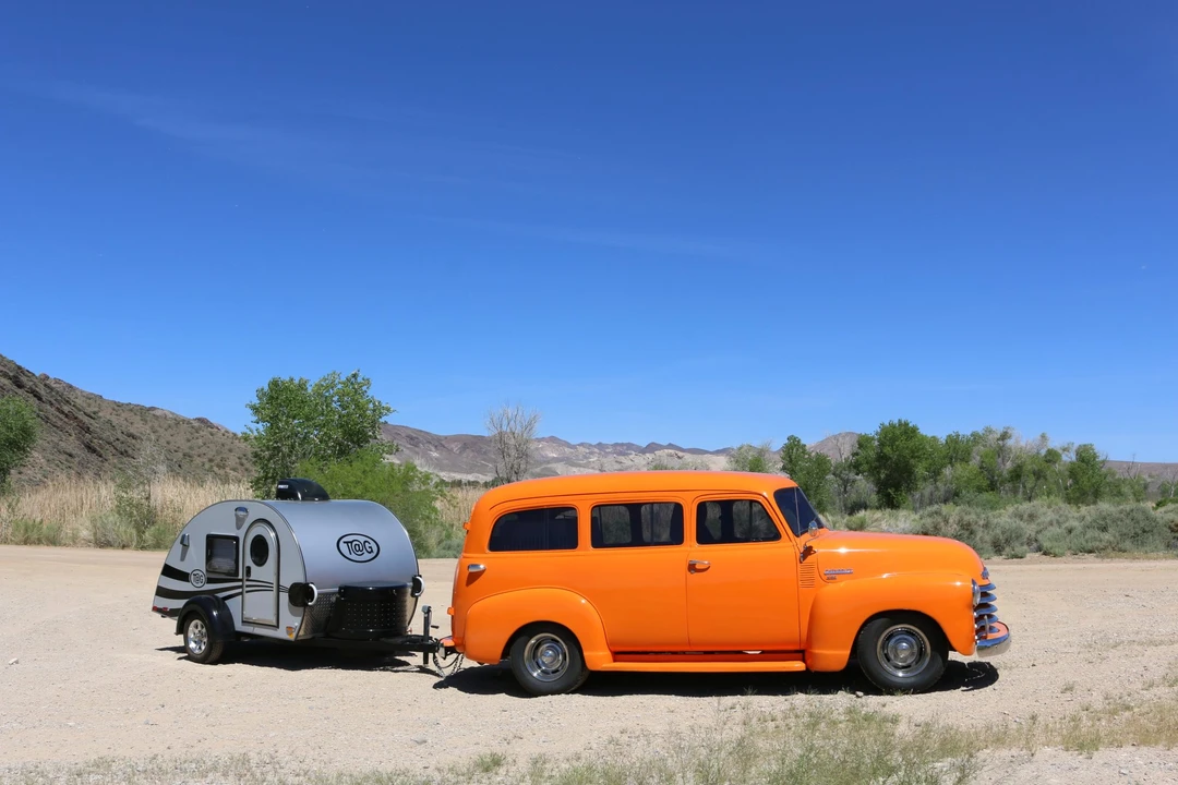 1951 Chevrolet Suburban 3rd Gen - Image 5 of 31