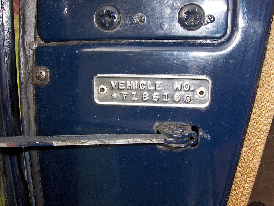 1951 Chrysler New Yorker - Image 4 of 7