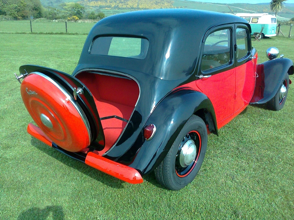 1951 Citroen Traction Avant - Image 2 of 5