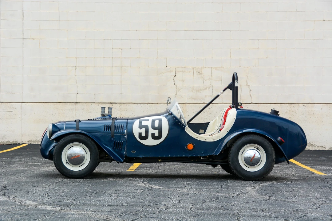 1951 Crosley Hot Shot - Image 2 of 31