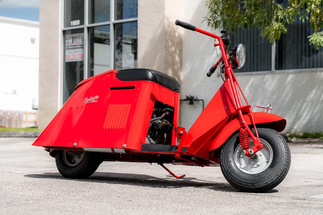 1951 Cushman - Image 3 of 31