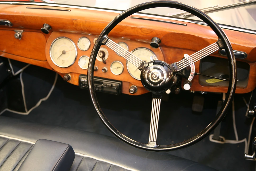 1951 Daimler - Image 2 of 18