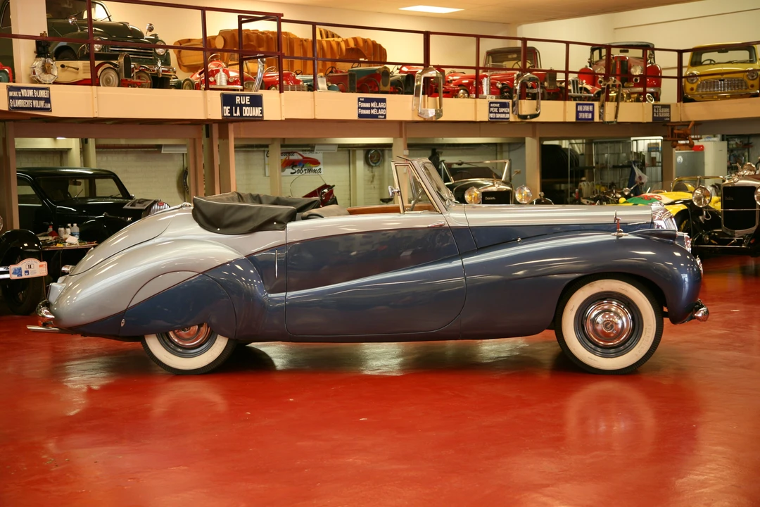 1951 Daimler - Image 10 of 18