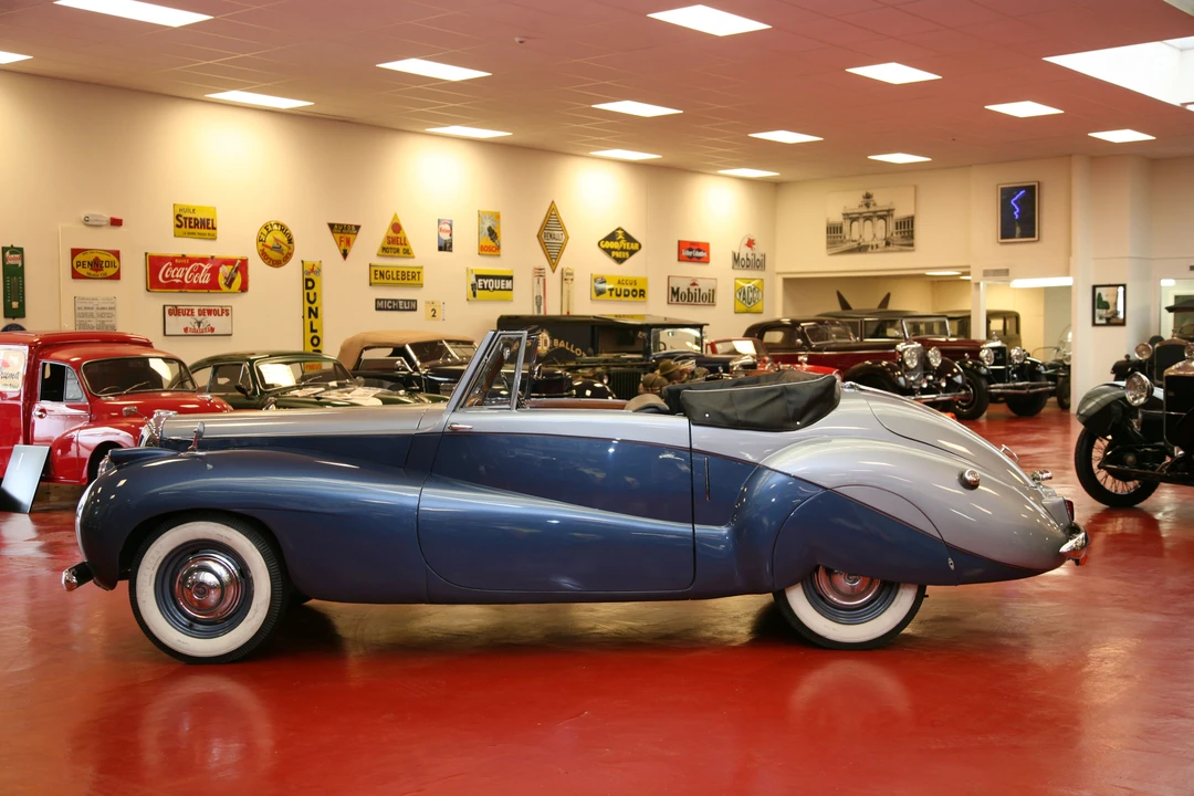 1951 Daimler - Image 9 of 18