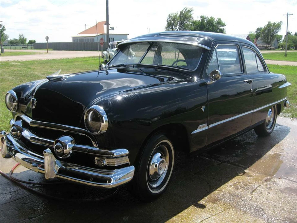 1951 Ford Shoebox - Image 2 of 5