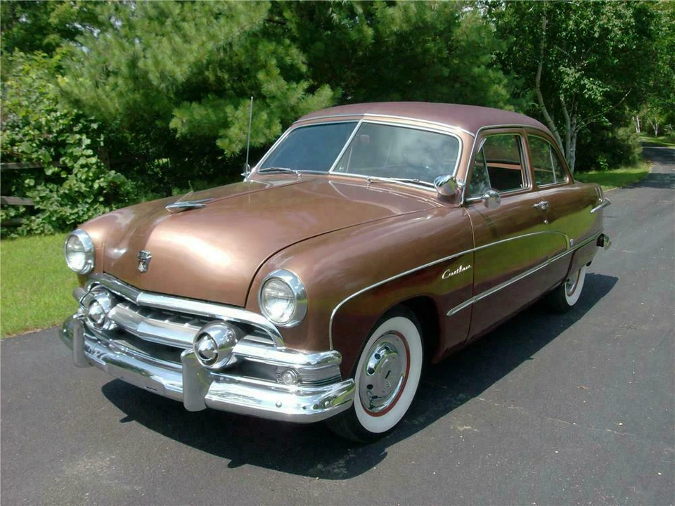 1951 Ford Crestline - Image 2 of 5