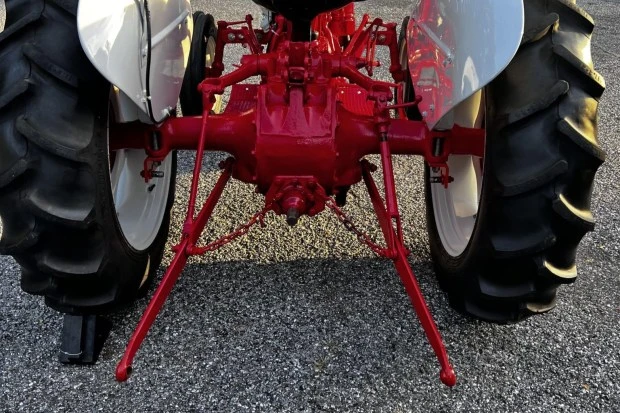 1951 Ford Tractor - Image 7 of 7