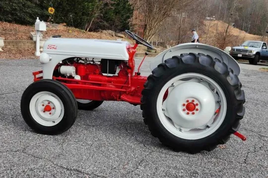 1951 Ford Tractor - Image 3 of 7