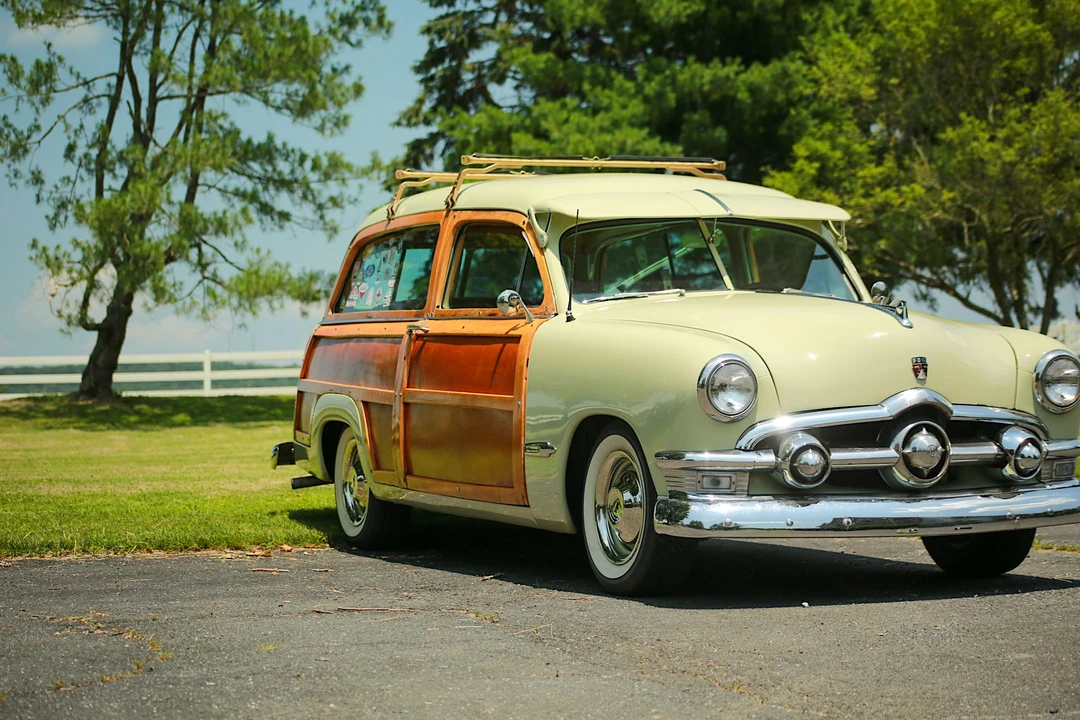 1951 Ford Country Squire - Image 9 of 31