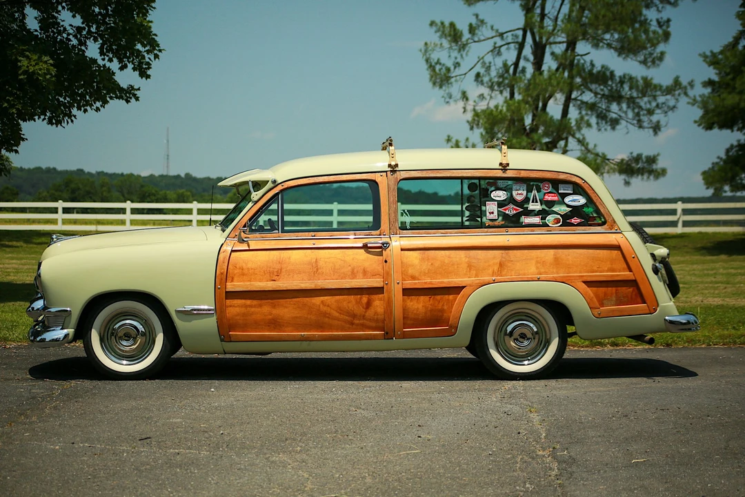 1951 Ford Country Squire - Image 10 of 31
