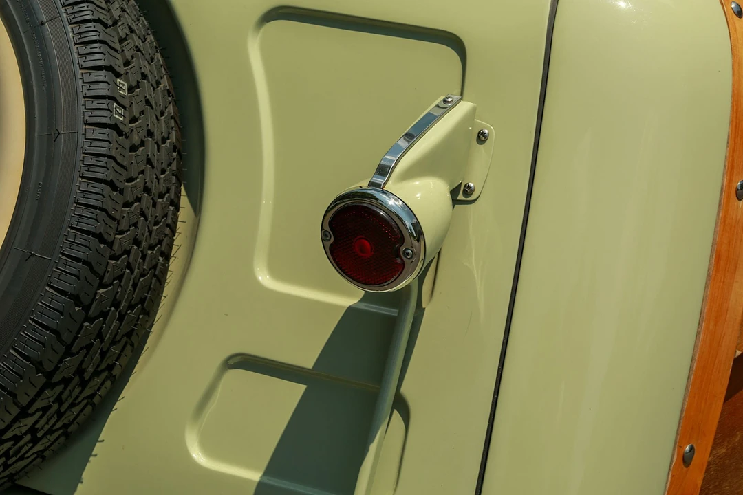 1951 Ford Country Squire - Image 19 of 31