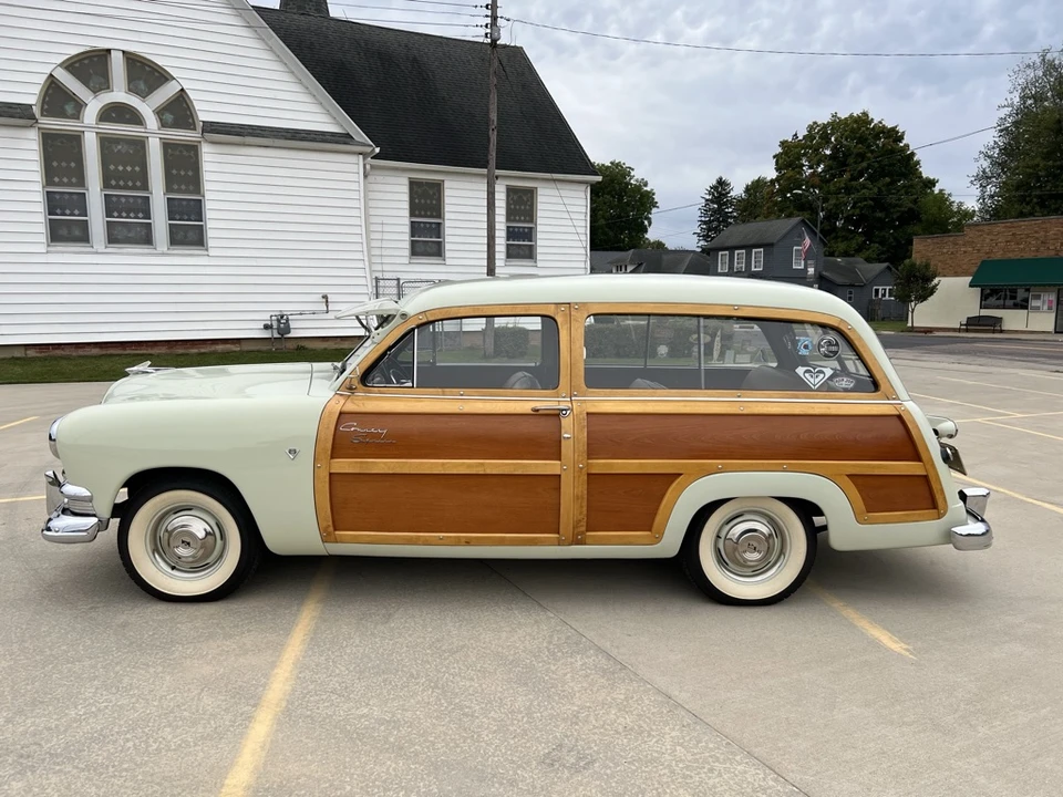 1951 Ford Country Squire - Image 4 of 31