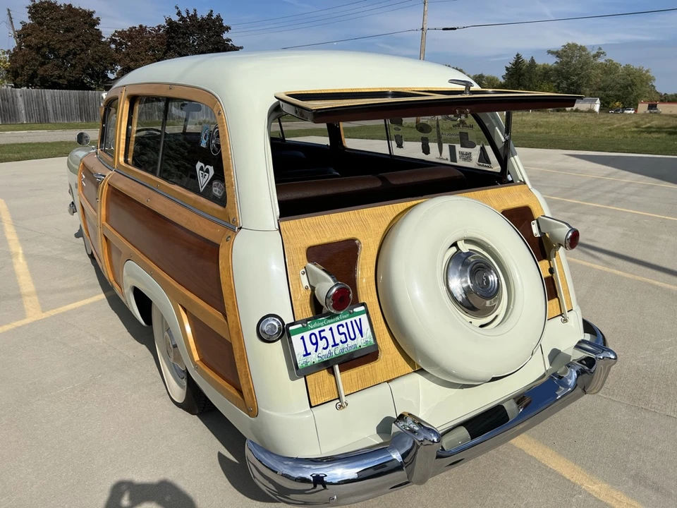 1951 Ford Country Squire - Image 6 of 31