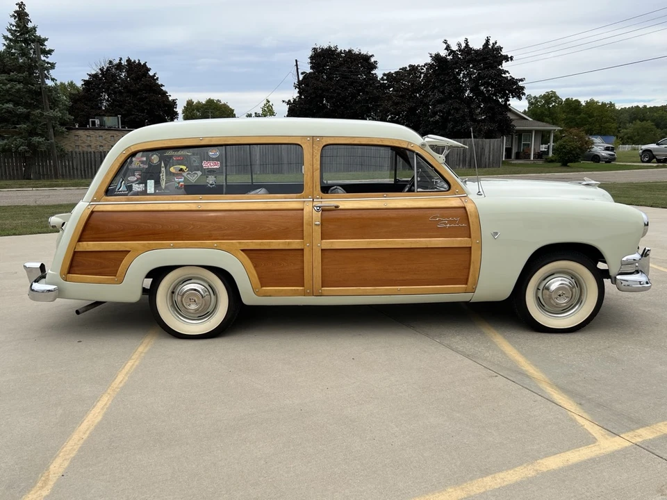 1951 Ford Country Squire - Image 11 of 31