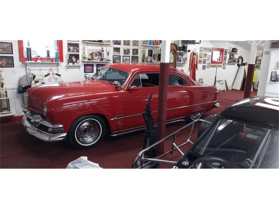 1951 Ford Customline - Image 2 of 16