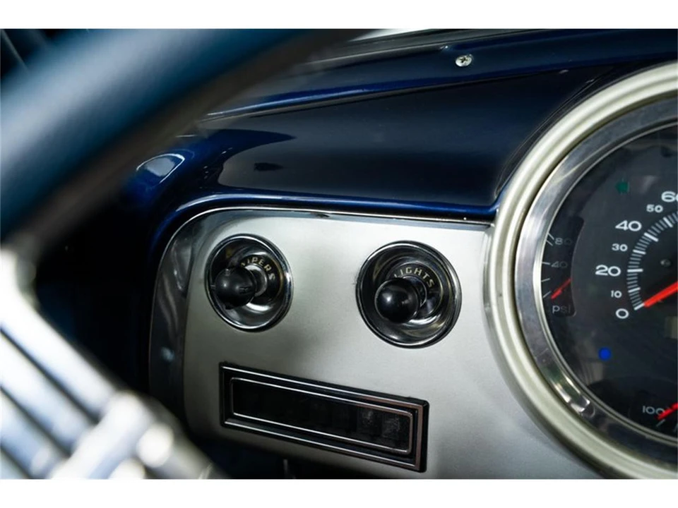 1951 Ford Customline - Image 22 of 31