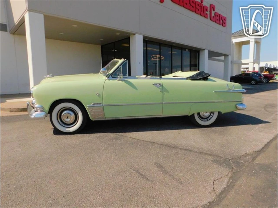 1951 Ford Customline - Image 2 of 31