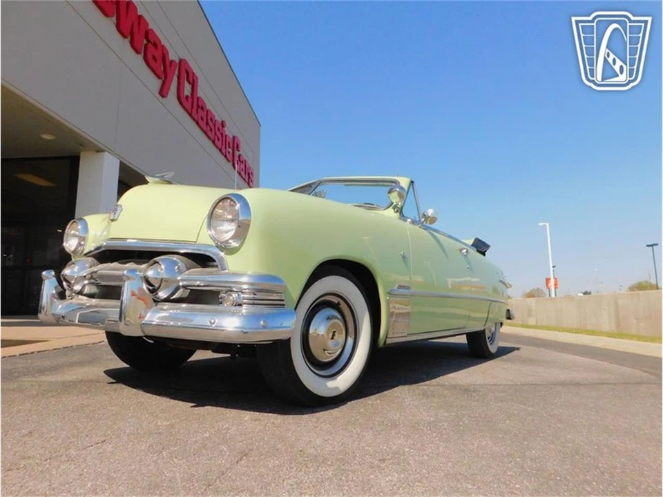 1951 Ford Customline - Image 9 of 31