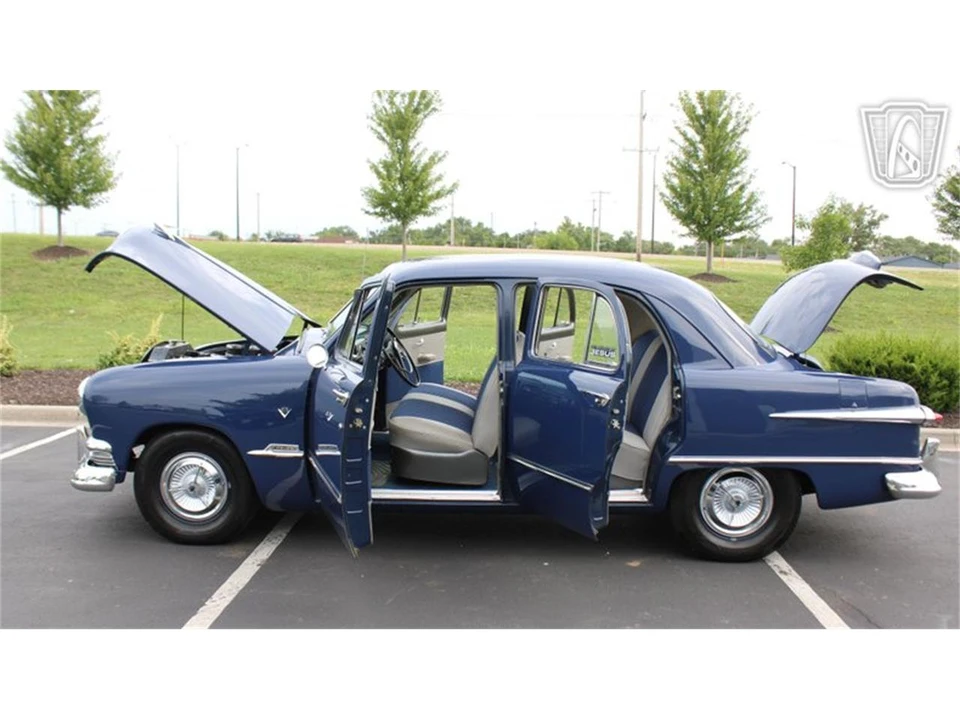 1951 Ford Customline - Image 8 of 31