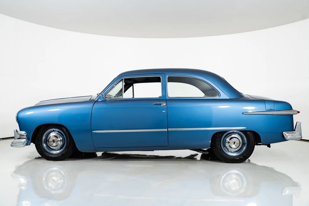 1951 Ford Standard & Deluxe & Super Deluxe - Image 3 of 16