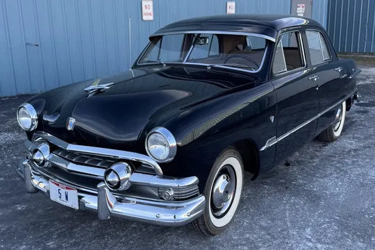 1951 Ford Custom Deluxe Fordor Sedan