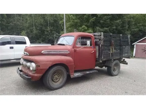 1951 Ford F2