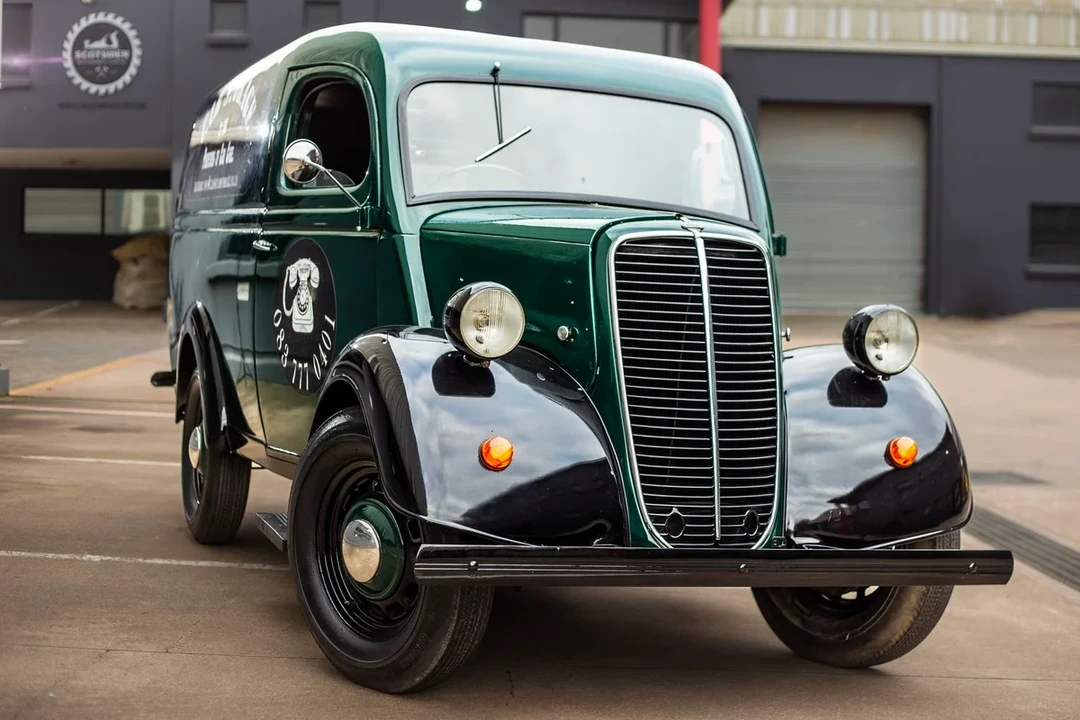 1951 Ford Econoline Van - Image 4 of 31
