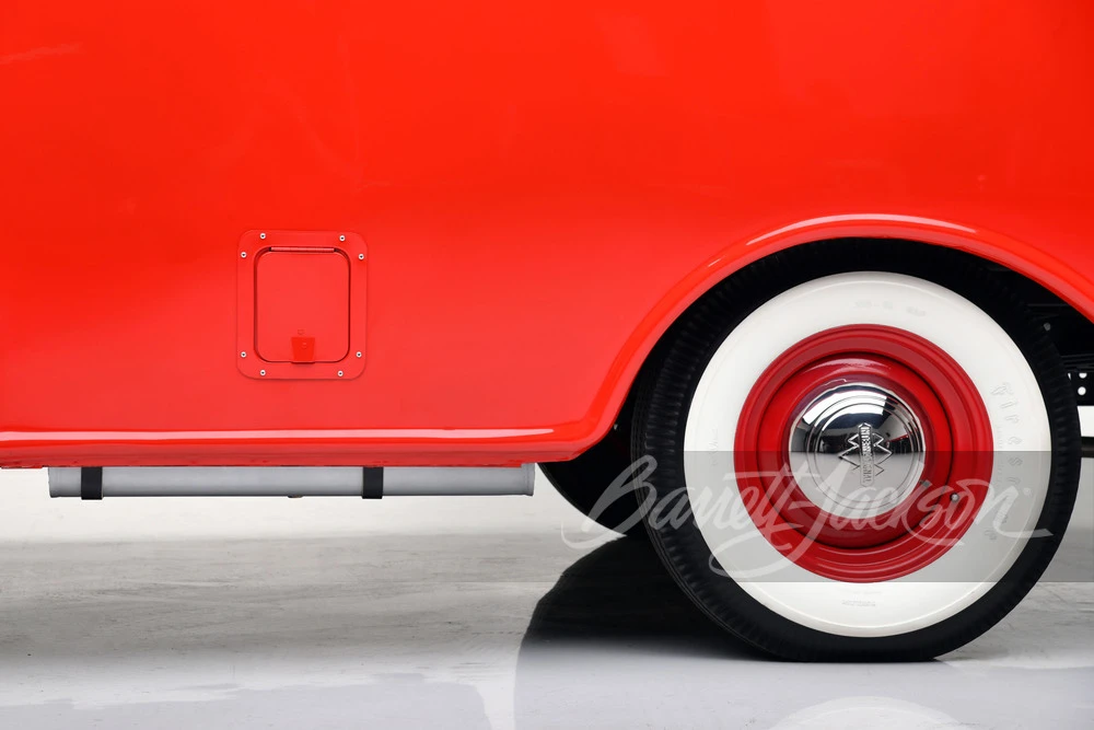 1951 International - Image 23 of 31