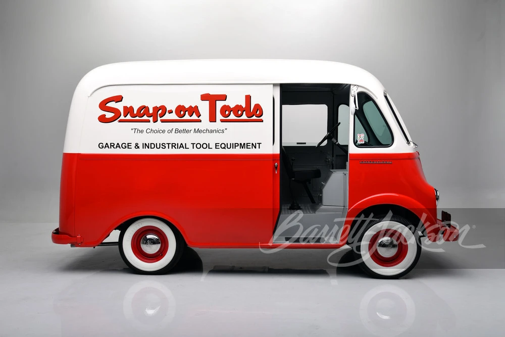 1951 International - Image 6 of 31