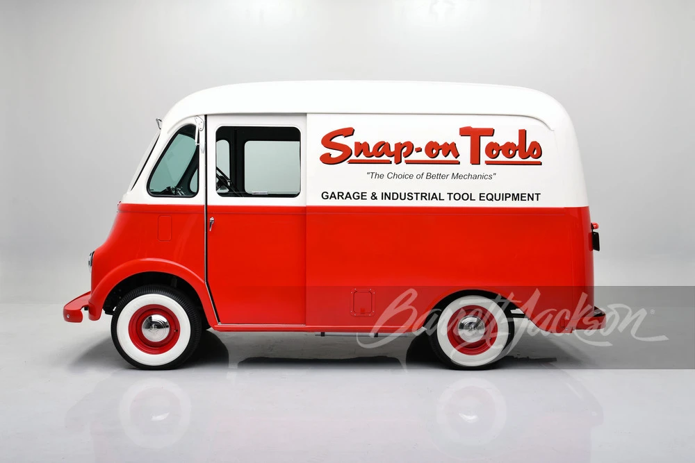 1951 International - Image 7 of 31