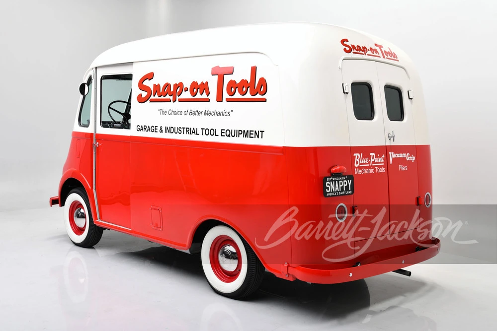 1951 International - Image 9 of 31