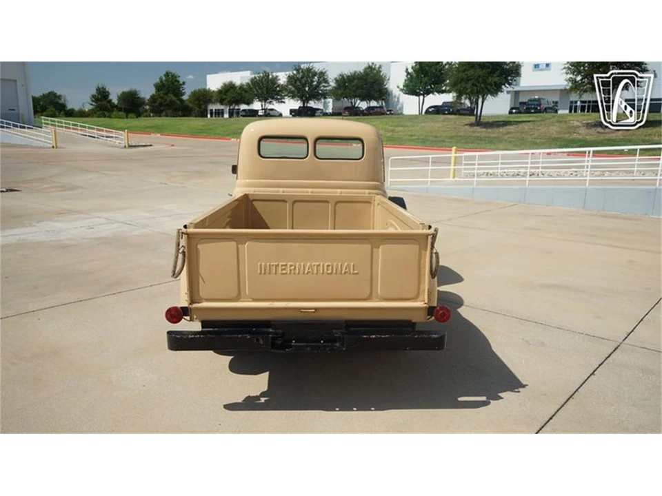 1951 International - Image 11 of 31
