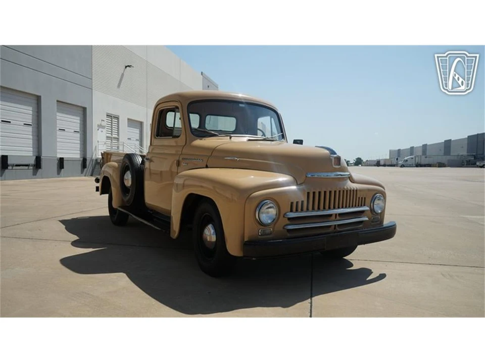 1951 International - Image 21 of 31