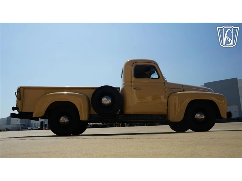 1951 International - Image 19 of 31